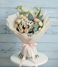 Букет цветов из:  Розы и Лизиантусы в Восходе Республики Крым