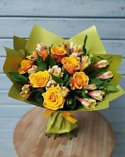 Букет цветов из:  Альстромерии и Розы в Восходе Республики Крым