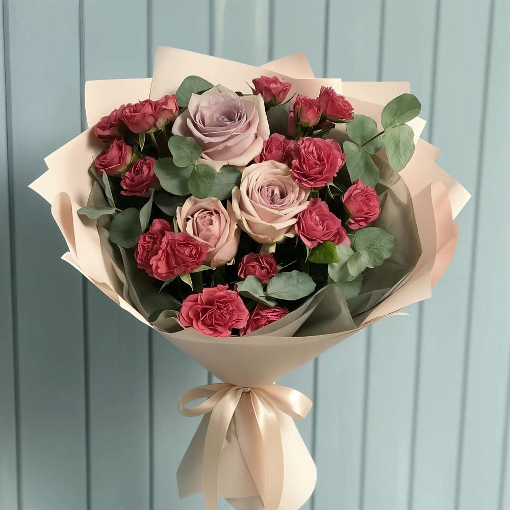 Букет цветов из: Гвоздики и Розы в Восходе Республики Крым