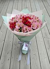 Букет цветов из:  Альстромерии в Восходе Республики Крым