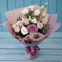 Букет цветов из:  Розы и Лизиантусы в Восходе Республики Крым