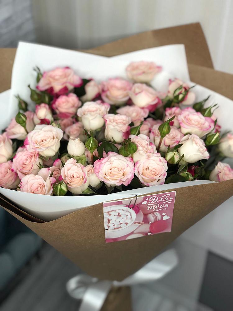 Букет цветов из: Розы в Восходе Республики Крым