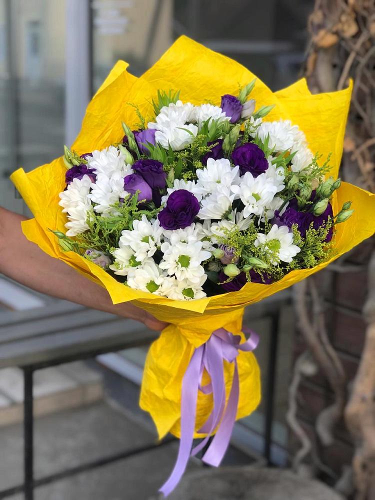 Букет цветов из: Ирисы, Хризантемы и Ромашки в Восходе Республики Крым