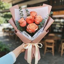 Букет цветов из:  Розы в Восходе Республики Крым