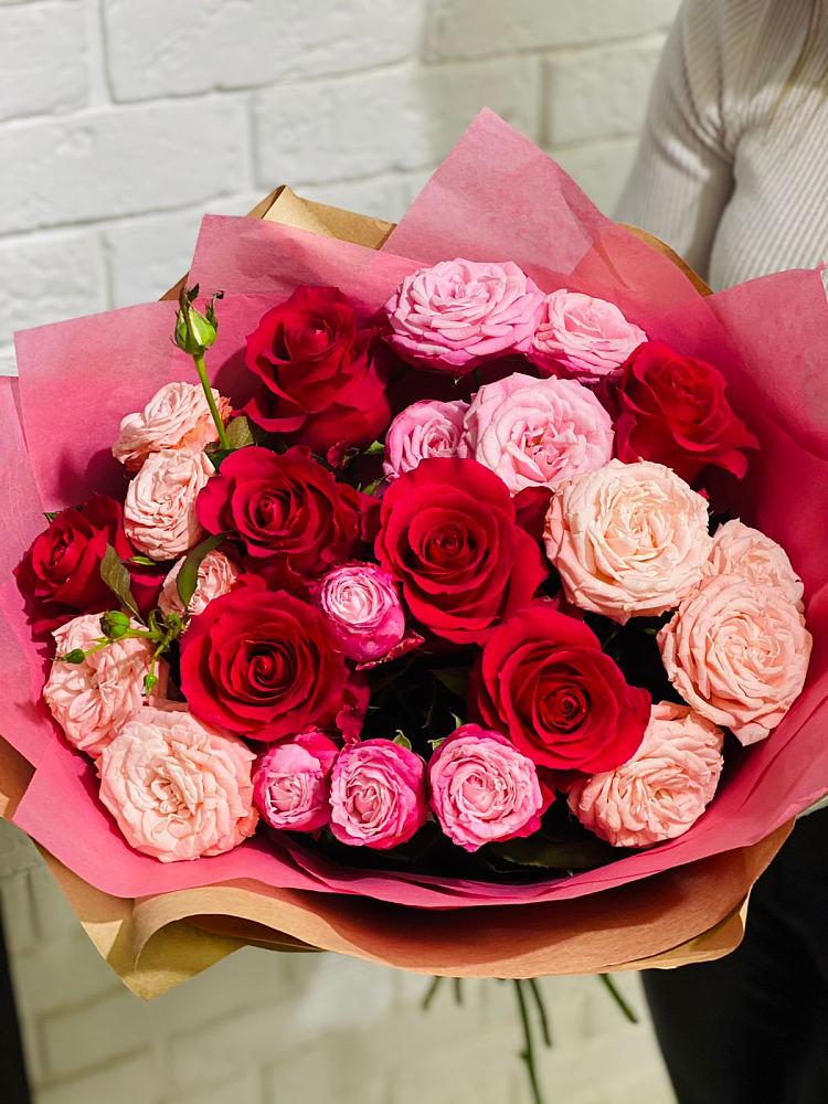 Букет цветов из: Розы в Восходе Республики Крым