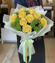 Букет цветов из:  Хризантемы и Розы в Восходе Республики Крым