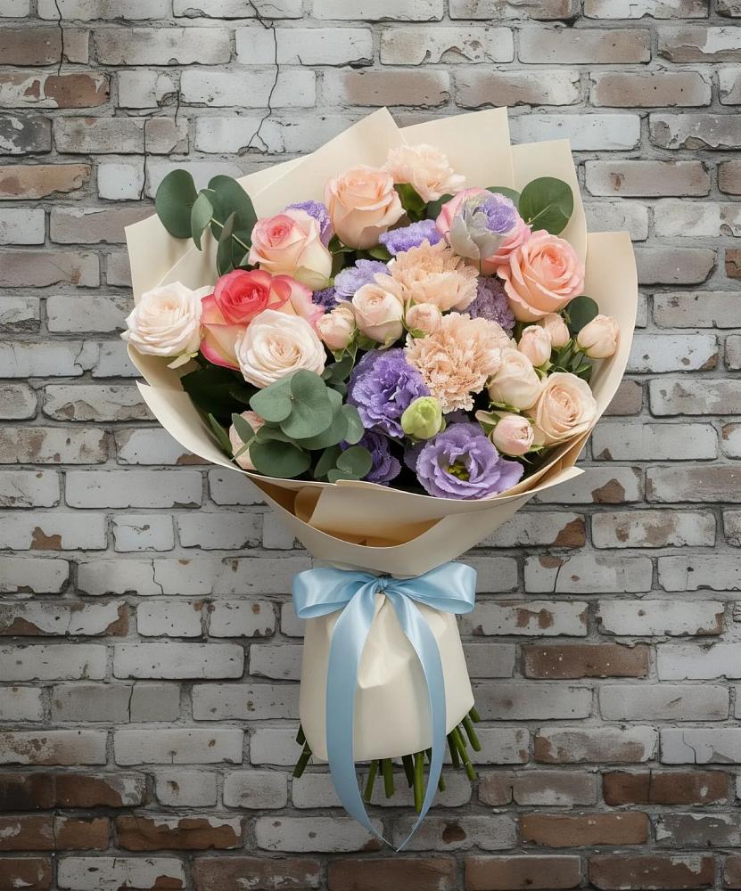 Букет цветов из: Розы, Лизиантусы и Гвоздики в Восходе Республики Крым