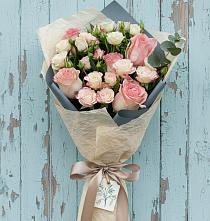 Букет цветов из:  Розы в Восходе Республики Крым