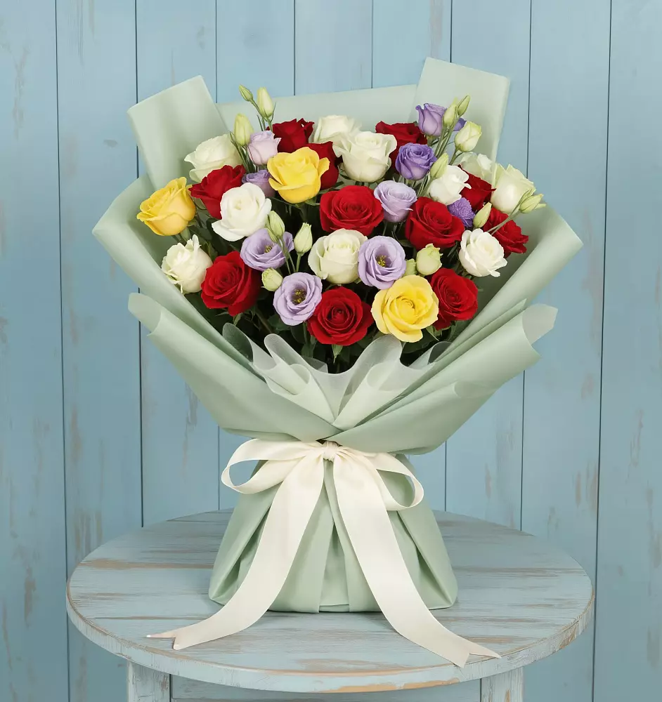 Букет цветов из: Розы в Восходе Республики Крым