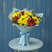 Букет цветов из:  Альстромерии и Хризантемы #REPLACE_PRED# Восходе Республики Крым