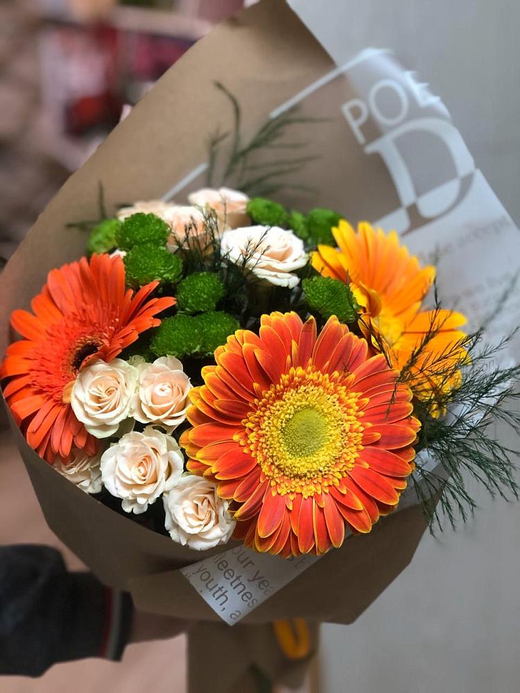 Букет цветов из: Герберы, Хризантемы и Розы в Восходе Республики Крым