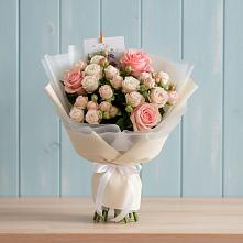 Букет цветов из:  Розы в Восходе Республики Крым