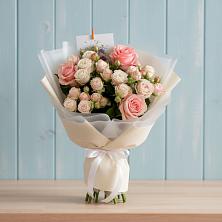 Букет цветов из:  Розы в Восходе Республики Крым