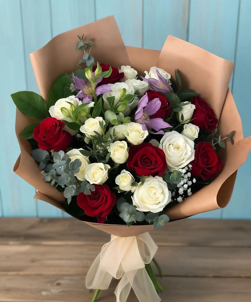 Букет цветов из: Розы и Альстромерии в Восходе Республики Крым