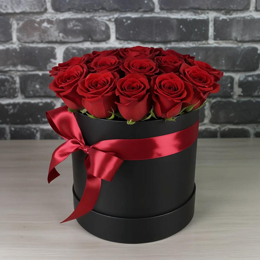 Цветочная композиция из Розы в шляпной коробке в Восходе Республики Крым