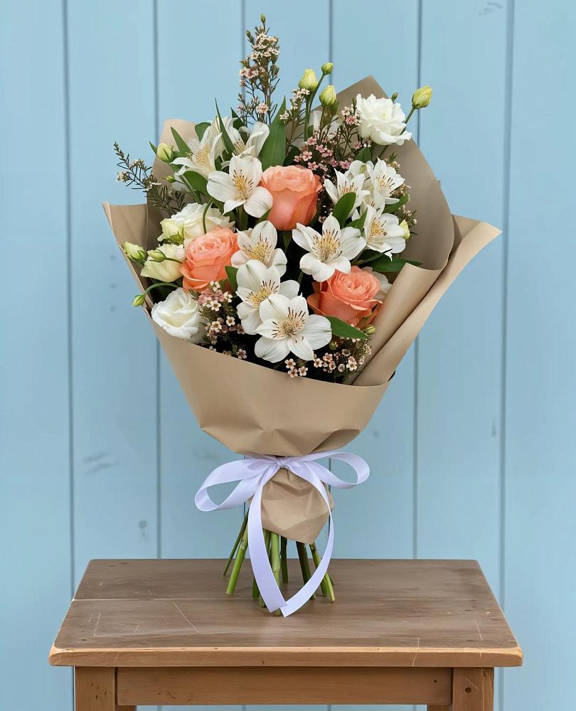 Букет цветов из: Альстромерии, Лизиантусы, Розы и Хризантемы в Восходе Республики Крым