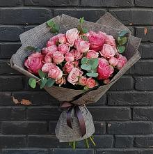 Букет цветов из:  Розы в Восходе Республики Крым